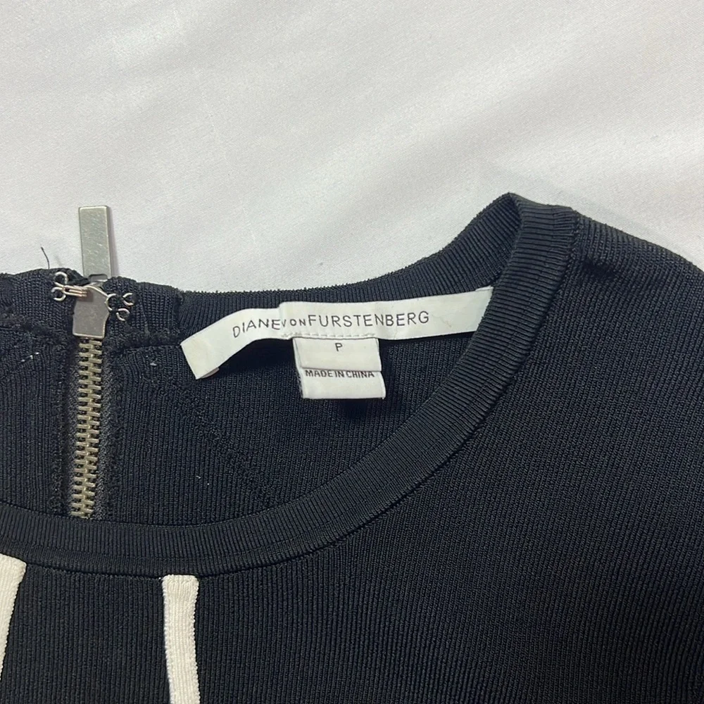 Diane von Furstenburg dress size Petite - Picture 3 of 9